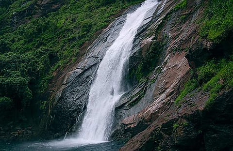 മാര്മല അരുവി