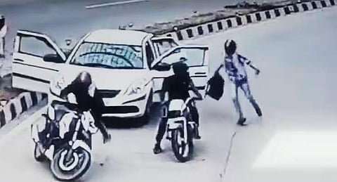 മോഷണത്തിന്റെ സിസിടിവി വീഡിയോ സ്ക്രീന്ഷോട്ട്