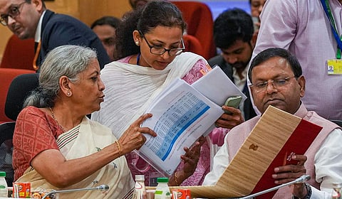 കേന്ദ്ര ധന മന്ത്രി നിർമല സീതാരാമൻ ജിഎസ്ടി കൗൺസിൽ യോഗത്തിനിടെ/ പിടിഐ