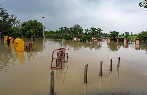 യമുനാനദി കരകവിഞ്ഞതിനെ തുടര്ന്ന് ഡല്ഹിയിലുണ്ടായ വെള്ളക്കെട്ട്/ പിടിഐ