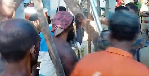 രക്ഷാപ്രവര്ത്തനത്തിന്റെ വീഡിയോ സ്ക്രീന്ഷോട്ട്