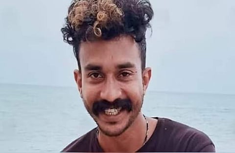 അഖിൽ