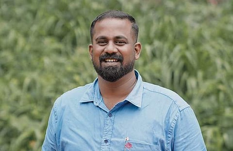 എൻ വി വൈശാഖൻ