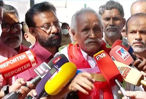 ഗ്രോ വാസു ജയില് മോചിതനായപ്പോള്/വീഡിയോ സ്ക്രീന്ഷോട്ട്