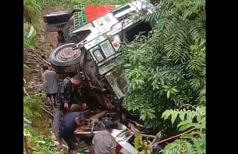 നാഗാലാന്ഡില് നടന്ന വാഹനാപകടത്തിന്റെ ദൃശ്യം