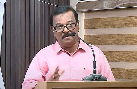 സി ദിവാകരൻ ചടങ്ങിൽ പ്രസംഗിക്കുന്നു/ ടിവി ദൃശ്യം