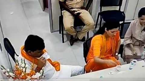 MLA Ravi Rana, MP Navneet Rana