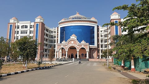 ahmednagar district court