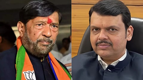 Girish Bapat, Devendra Fadnavis
