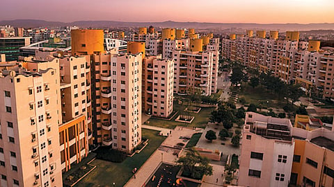 Building, real Estate
