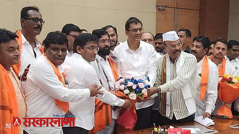 Kannad APMC Members Meet CM News
