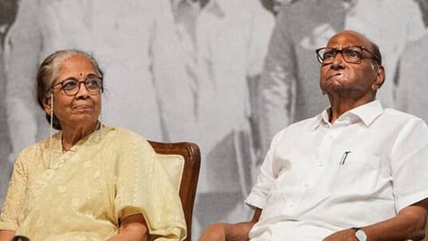 Sharad Pawar - Pratibha Pawar