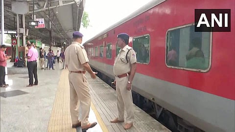 Jaipur Mumbai Train Firing