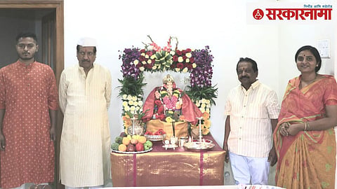 Prithviraj Chavan With His Family