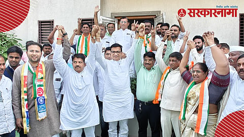 Balasaheb Thorat with Dhule Congress leaders