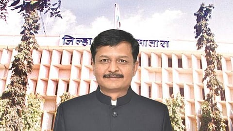 Satara Collector santosh Patil