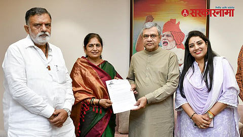 MLA Seema Hire & MP Rajabhau Waje Meets Railway Minister Ashwini Vaishnaw in New Delhi