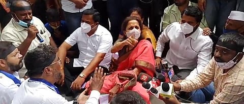 ambil odha protesters raise solgans about ajit pawar in front of supriya sule