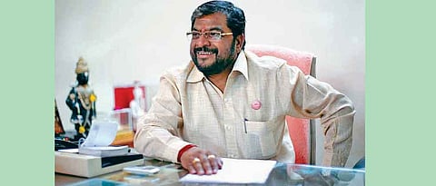 माजी खासदार राजू शेट्टी मुलगा सौरभसह रमले शिवारात