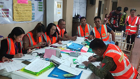 ZAMBOANGA. Selected personnel of the Army’s 53rd Infantry Battalion (IB) attend a five-day Incident Command System Training geared towards enhancing their skills in responding to crisis situations. A photo handout shows the participants in a workshop during the training that started on Monday, December 11, and ended on Friday, December 15.