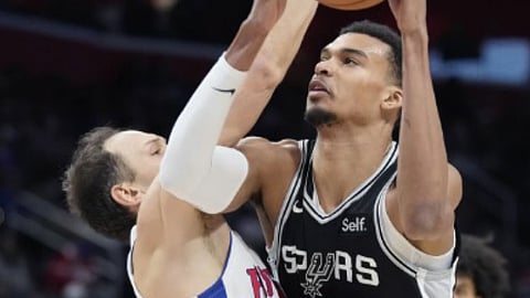 TALENT. San Antonio Spurs center Victor Wembanyama (right) is defended by Detroit Pistons forward Bojan Bogdanovic (44) during the first half of an NBA basketball game, Wednesday, Jan. 10, 2024, in Detroit. /