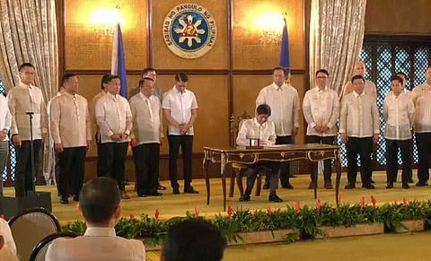 MANILA. President Ferdinand “Bongbong” Marcos Jr. signed on Thursday, June 13, 2024, a measure for the establishment of the Negros Island Region.