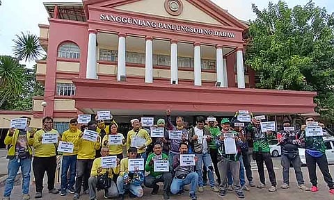 THE United Davao Delivery Riders Association (Uddra) has urged Davao City officials, including Mayor Sebastian 'Baste' Duterte, to exempt delivery riders from business permit requirements. On Tuesday morning, November 5, 2024, Uddra representatives made their appeal outside the Sangguniang Panlungsod in Davao City.