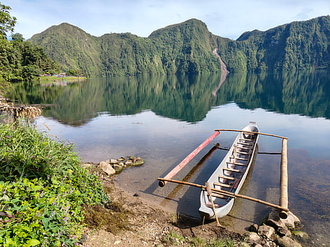 Lake Holon.