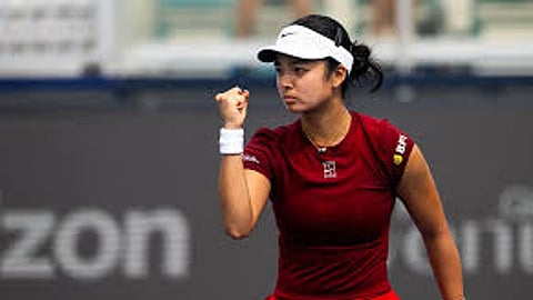 Eala sulod sa quarter-finals sa ASB Classic