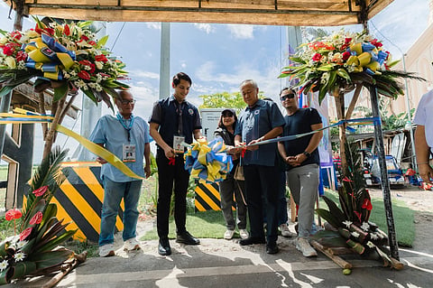 ILOILO. Three more projects of the City Government of Victorias, led by Victorias City Mayor and congressman-elect of the Third District of Negros Occidental Javier Miguel Benitez were inaugurated on Thursday, June 26, 2025. These include the newly relocated Victorias Café, the city’s first AI-powered traffic lights, and the upgraded Satellite Market in Barangay I.