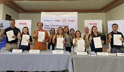 MOA for disaster preparedness and education projects in Davao del Sur. (seated, L-R) AboitizPower Transition Business Group Corporate Services Head Atty. Alona Suzell Ruyeras-Borromeo, Davao del Sur Provincial Hospital Chief Dr. Jaime Razo, Inawayan Brgy. Captain Danny Baquial, and Therma South Facility Head JP Pantino show a memorandum of agreement outlining CSR projects to be conducted by Therma South in Davao del Sur.