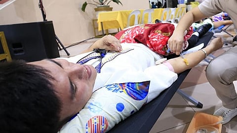 Dabawenyo giawhag sa pagdonar og dugo