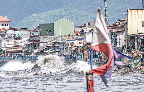 Sugbo nakasinati sa hinungaw ni Emong