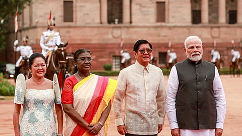 President Ferdinand Marcos Jr. and First Lady Louise Araneta-Marcos are formally welcomed by Indian President Droupadi Murmu and Prime Minister Narendra Modi at the Rashtrapati Bhavan in New Delhi on Tuesday, August 5, 2025. (PNA Photo)