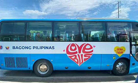 The iconic Love Bus returned on August 22, 2025, under the government’s Libreng Sakay program. The pilot route covers UM Matina–Mintal (28.01 kilometers) with eight air-conditioned minibuses making peak-hour trips, serving about 3,360 passengers daily.