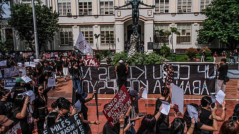 Kapulisan nangandam sa dakong rally
sa Sept. 21