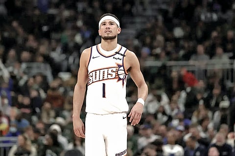 Lakers gisunog sa Suns