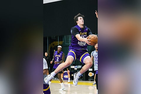 Lakers namungot sa Warriors