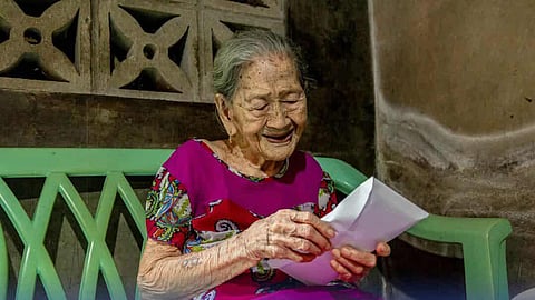 Centenarian sa Danao City nakadawat og P100K