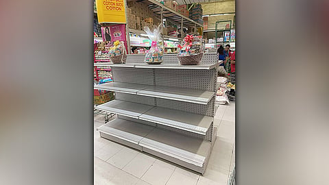 Mayor Archival miawhag sa mga
residente nga dili mag-panic buying