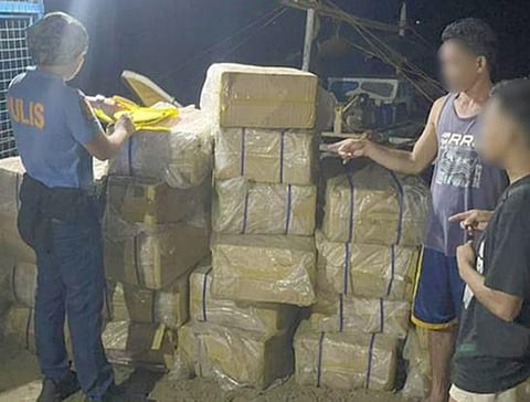 ZAMBOANGA. Lawmen arrest three people and seize some P1.2 million worth of smuggled cigarettes in separate law enforcement operations in Zamboanga Peninsula and Soccsksargen on Wednesday, December 24, and Friday, December 26, respectively.