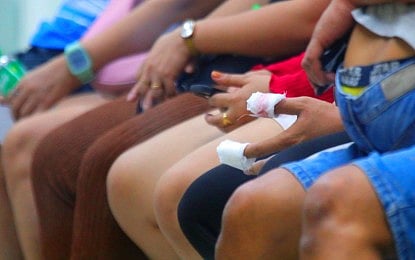INJURED. Victims of fireworks-related accidents line up for treatment at the Jose R. Reyes Memorial Medical Center in Manila in this Jan. 1, 2025 photo. The Department of Health (DOH) on Saturday (Dec. 275) said it has recorded 91 fireworks-related injuries from Dec. 21 to 27, almost half of them in Metro Manila, and involved males aged 10 to 14. (PNA file photo by Avito Dalan)