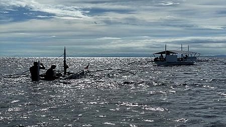 Pumpboat nalunod, 18 ka pasahero naluwas