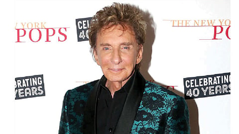 Barry Manilow diagnosed with lung cancer