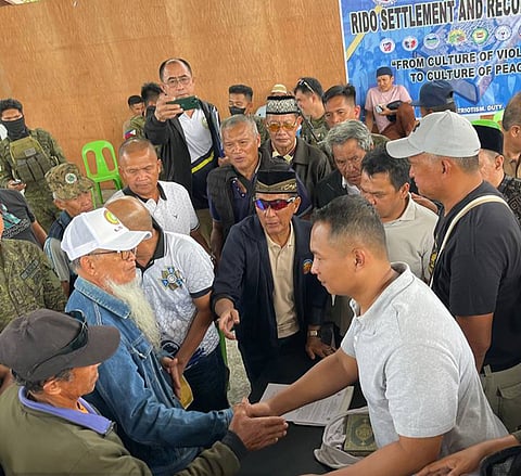 ZAMBOANGA. Two warring families in Lanao del Sur ended their more than two-year conflict after forging a peace agreement on Thursday, January 8, following months of dialogue and mediation initiated by peace-minded officials.