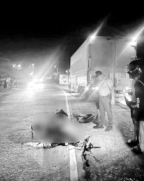 Motorista na-sideswipe sa wingvan, nalatayan