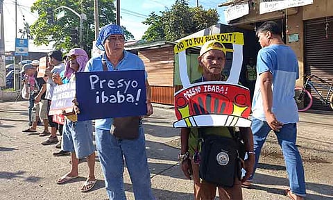 DRIVERS SEEK FUEL RELIEF. Jeepney drivers from Matina Pangi stage a rally at Matina Crossing in Davao City on Friday, March 27, 2026, calling for a rollback in fuel prices and the removal of value-added tax as diesel exceeds ₱100 per liter and gasoline prices continue to rise. The protest comes amid a worsening global oil crisis linked to conflict in the Middle East, which has disrupted supply and driven prices higher, prompting President Ferdinand Marcos Jr. to declare a national energy emergency.