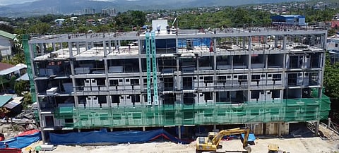 Delivering beyond timelines: La Bellezah Flats Tugbongan Tower 1 hits milestone with official topping-off ceremony.