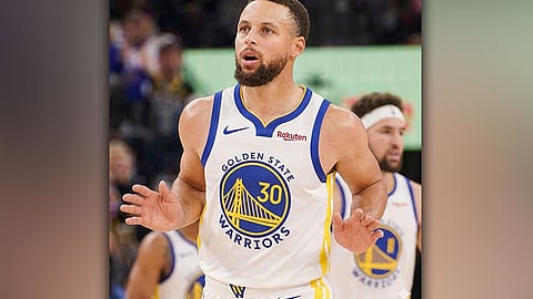 Warriors rally, stay alive
