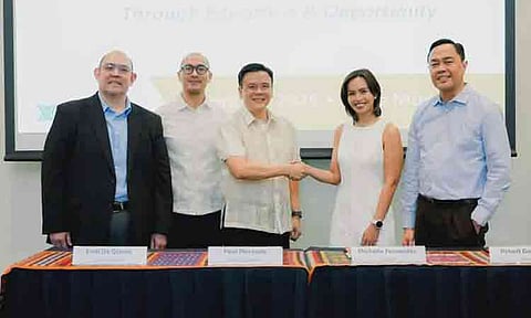 From left: Ayala Foundation Senior Director for Development Programs Jay de Quiros, Ayala Foundation Senior Director for Marketing and External Relations Paul Vincent Mercado, Ayala Foundation President and Trustee Tony Lambino, GCash Head of Sustainability and Corpcomm Michelle Fernandez, and Mynt Chief People Officer Robert Gonzales.